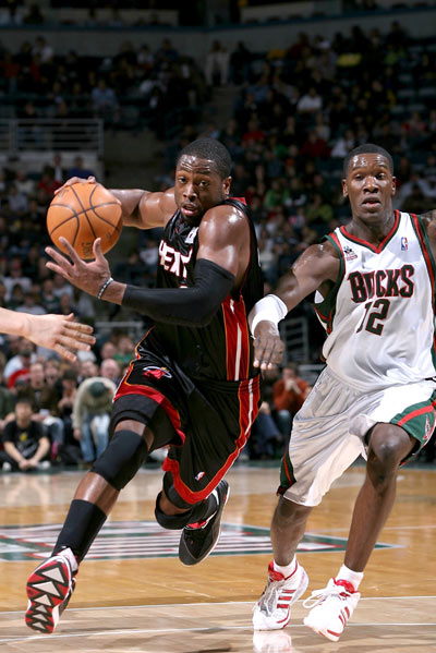 仅是两支球 仅是两支球