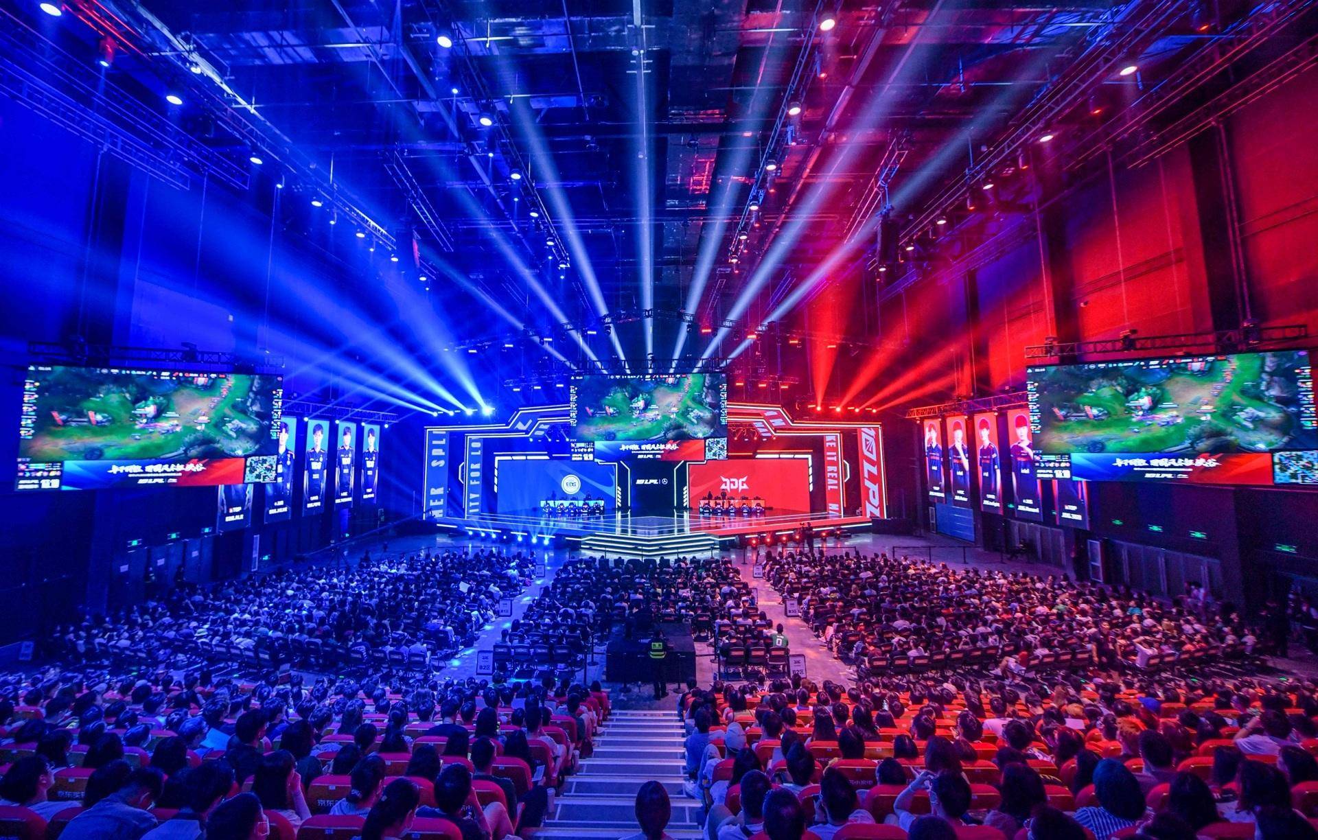 因涉嫌操纵 因涉嫌操纵