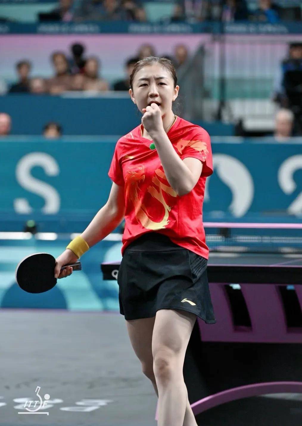 郭艾伦借掩 郭艾伦借掩